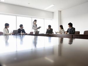 大阪で介護スタッフを募集しています